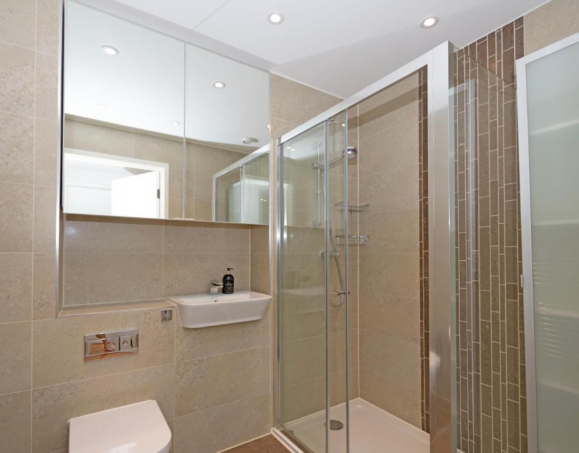 Kew Bridge Penthouse Apartment Лондон Екстериор снимка